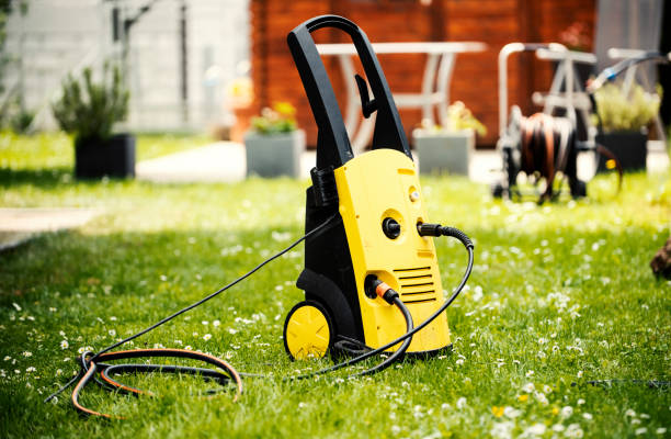 Best Playground Equipment Cleaning  in Massapequa Park, NY